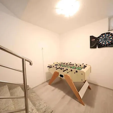 Pino With Pool, Sauna & Jacuzzi 2