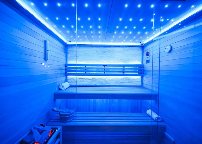 Pino With Pool, Sauna & Jacuzzi 2 Apartment *
