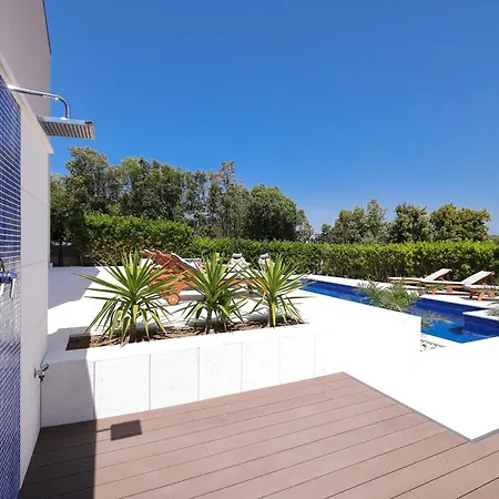 Pino With Pool, Sauna & Jacuzzi 2 Appartement