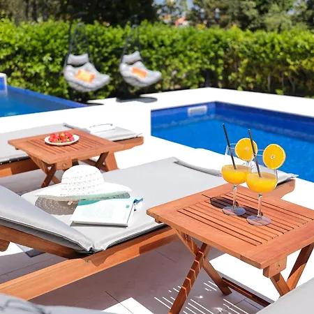 Appartamento Pino With Pool, Sauna&jacuzzi 2 Petrcane