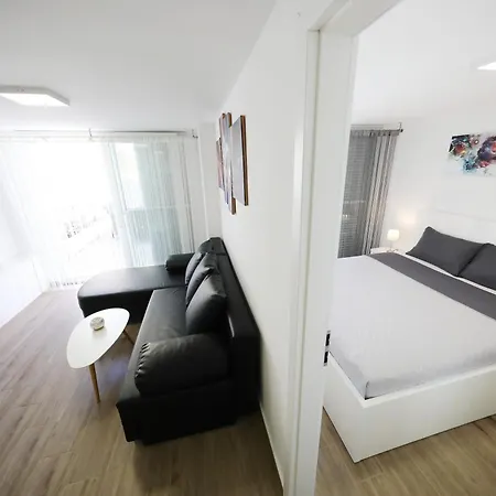 Appartement Pino With Pool, Sauna & Jacuzzi 2 Petrcane