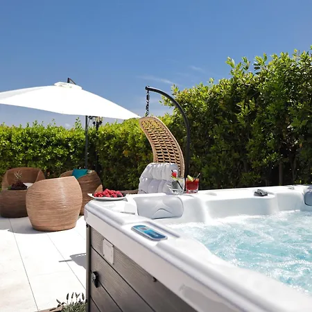 شقة Pino With Pool, Sauna & Jacuzzi 2 بيتريتْشاني