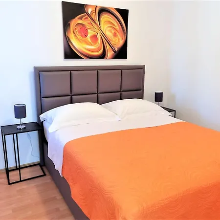 Appartement Pino With Pool, Sauna & Jacuzzi 2